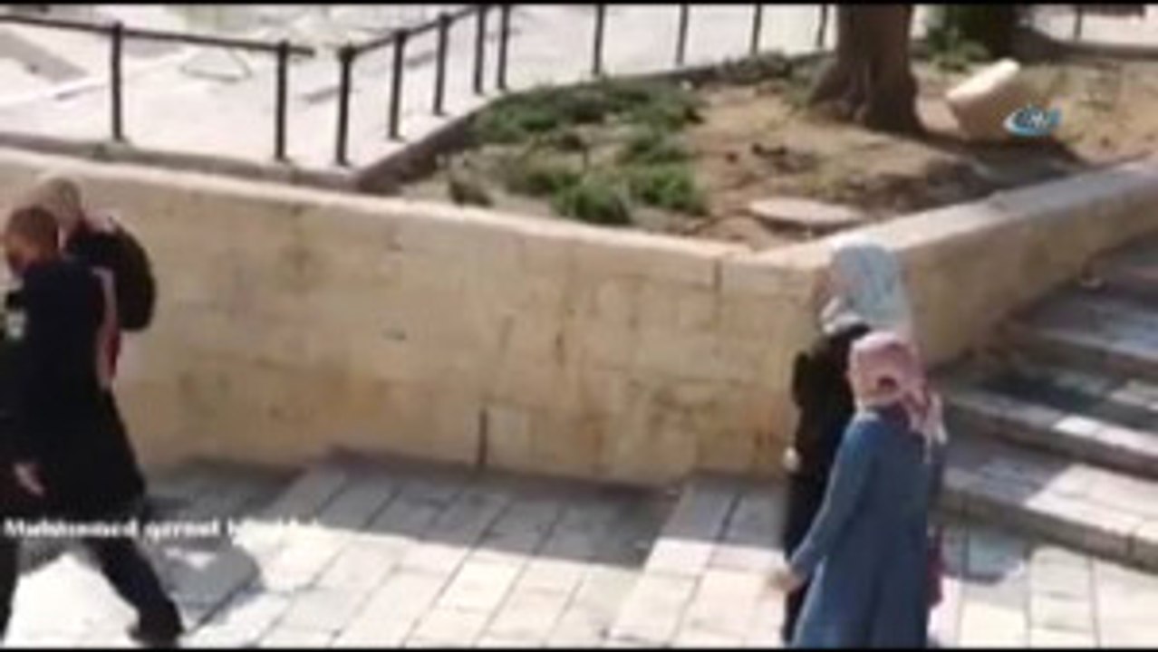 Kudüs)- İsrail'in Kudüs'ü İşgalinin 50. Yılında, Yahudi Yerleşimciler Mescid-i Aksa'ya Baskın Yaptı