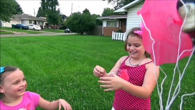 Sharks vs Parachute Fireworks Shark Week Celebration Toy Shark Lighting Fireworks