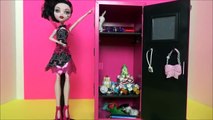 Toy Freaks Victoria opens Toys R Us Metal Locker by tm! Perfect for Monster High or Barbie