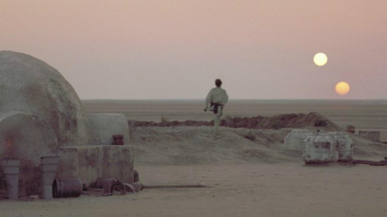 'Star Wars: A New Hope': 4 Behind the Scenes Stories You Need To Know | THR News