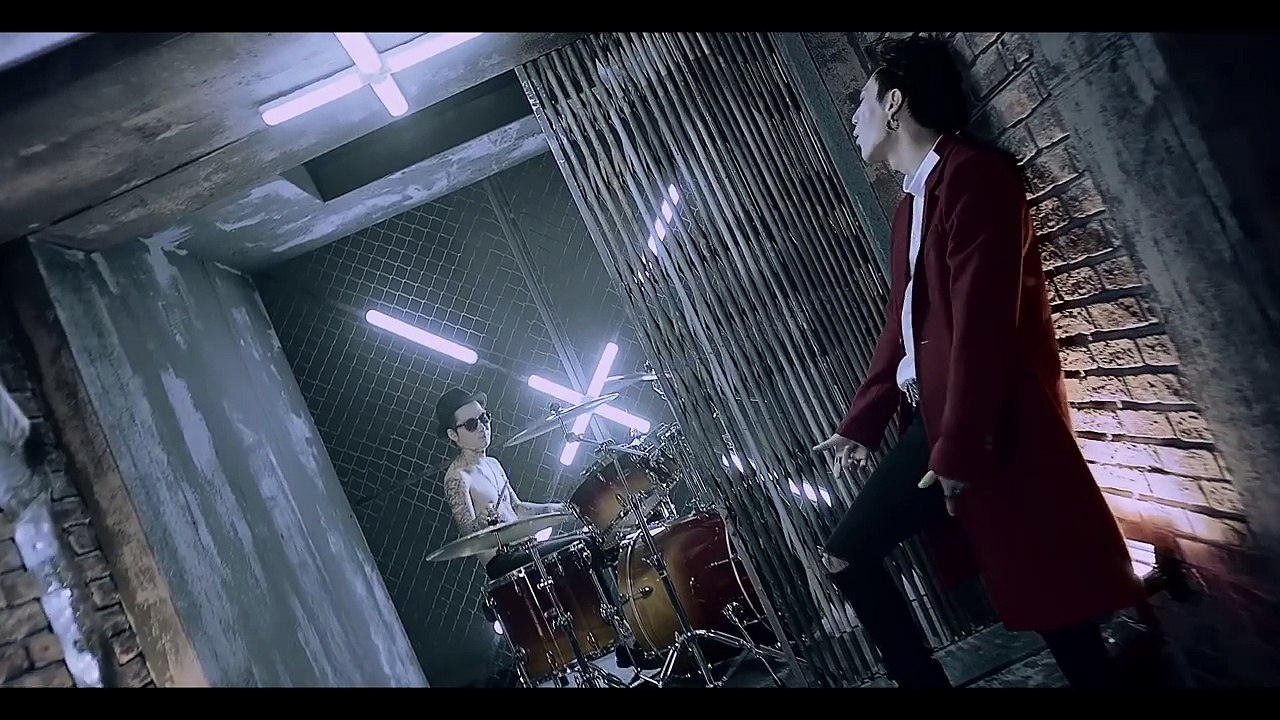 BEAST - '12시 30분' (Official Music Video)