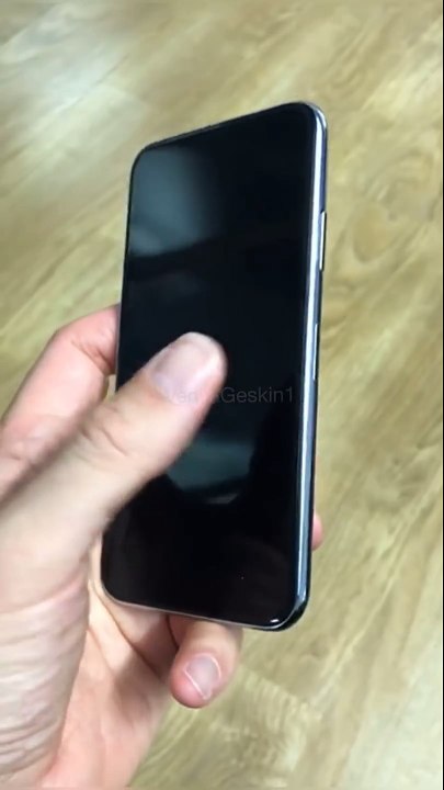 Exclusive_ First iPhone 8 Dummy Hands-on Video