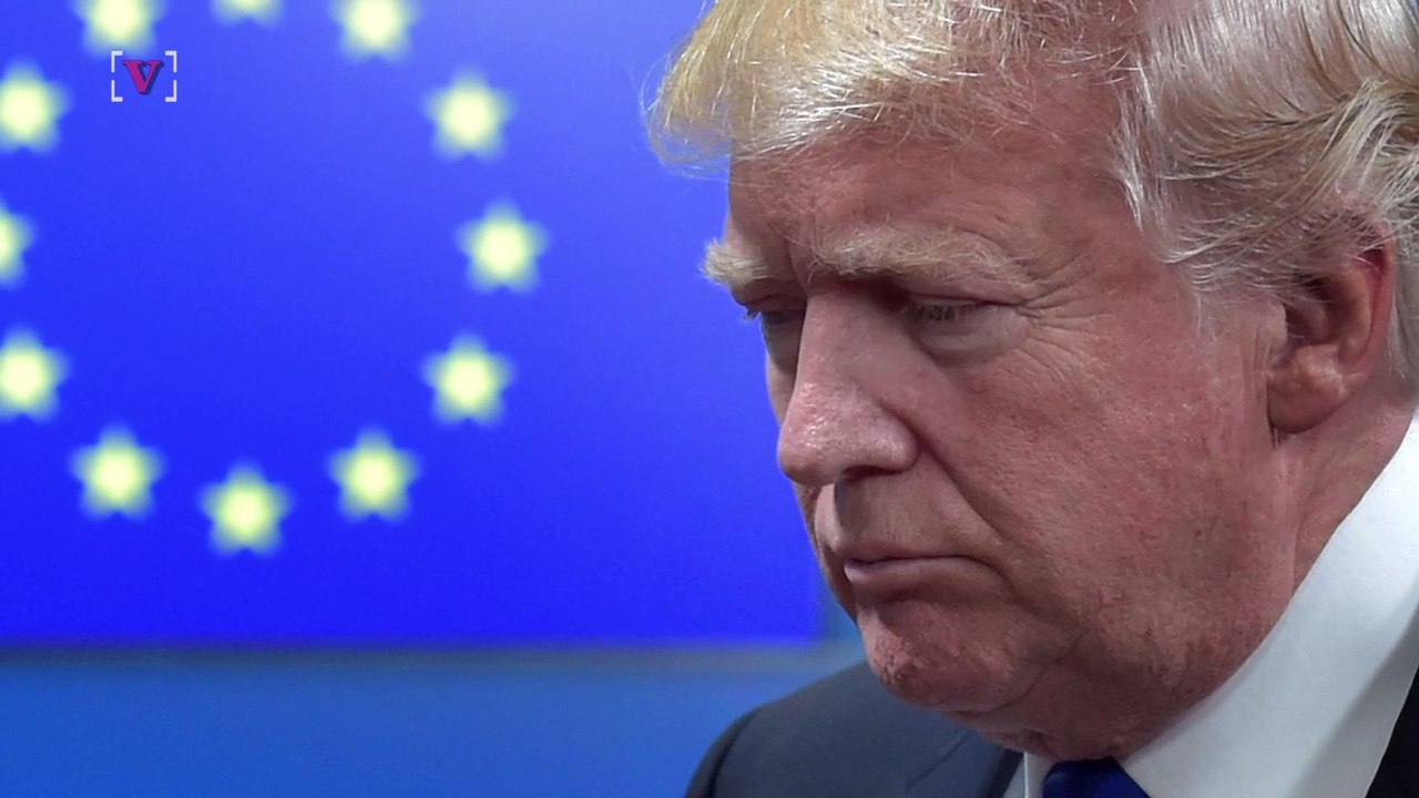 Does Trump Have a Phone with Twitter as Its Only App?