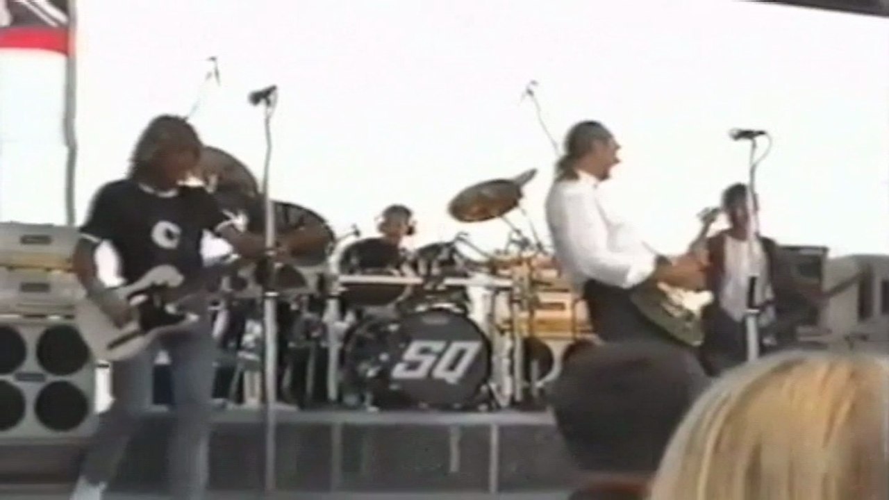 Status Quo Live - Blues And Rhythm(Rossi,Bown) Playback - Ark Royal,Portsmouth 30-7 2002