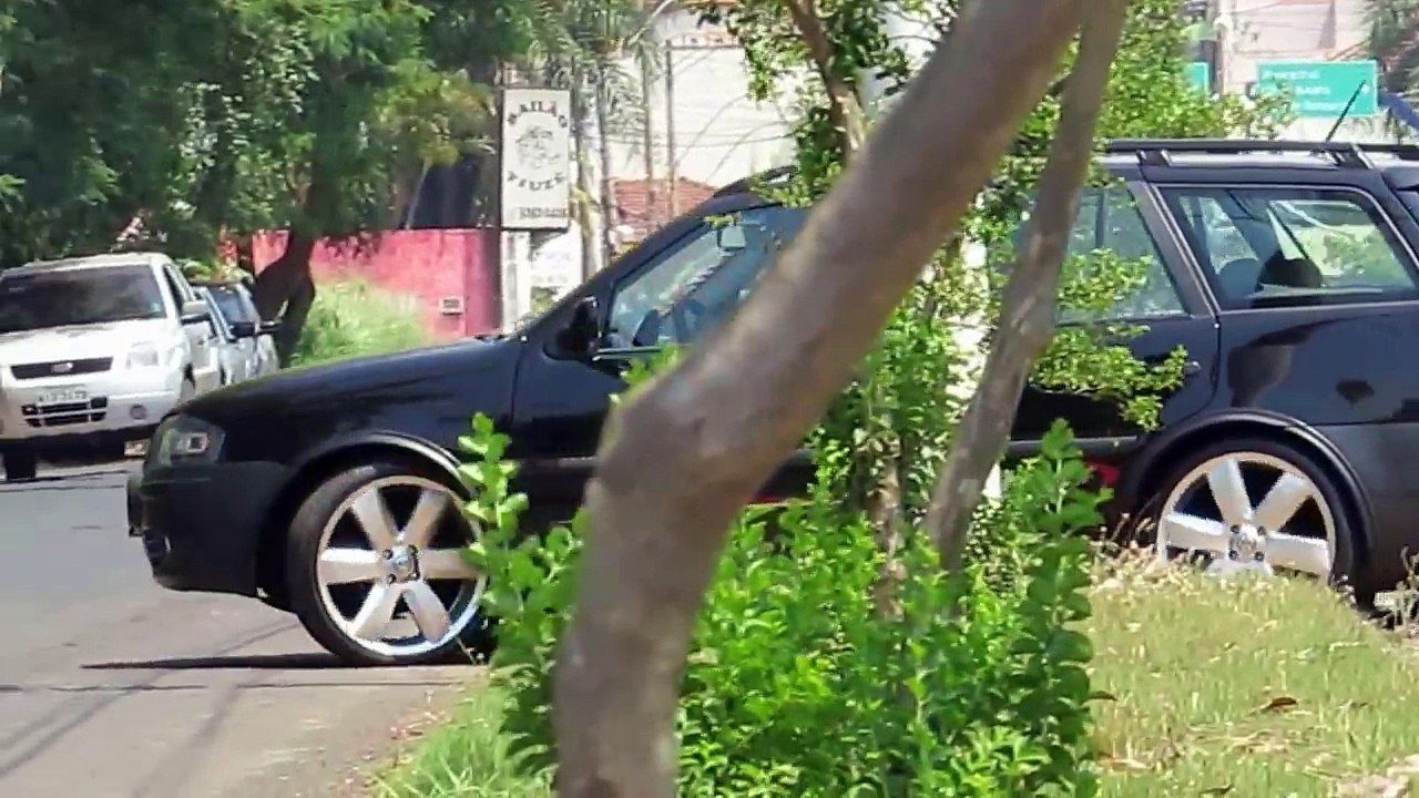 PARATI SURF   RODAS VOLCANO V190 SURF 18'   PNEUS 195_35_18   MOLAS RED COIL