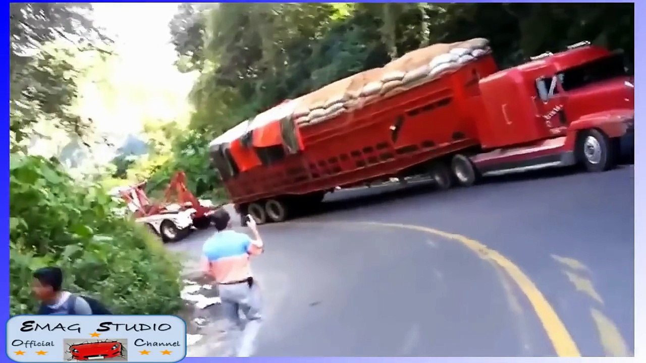 Truck Driving Fails 2017 - The Best Compilation Fails