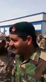 See How Arab Soldiers Are Giving Respect And Love To Pakistani Army Jawan