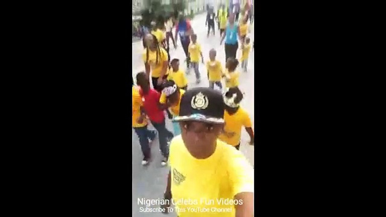 2Face Idibia Wife Annie Having Fun With Daughter Isabel As She Leads The Road Walk For Kids In Lagos