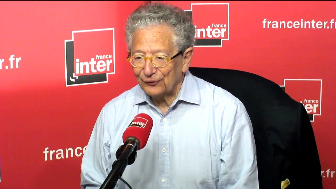 Dominique Moïsi sur la poignée de main entre Macron et Trump : "On a l'impression d'un bras de fer entre deux adolescents."