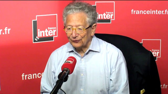 Dominique Moïsi sur la poignée de main entre Macron et Trump : On a l'impression d'un bras de fer entre deux adolescents.