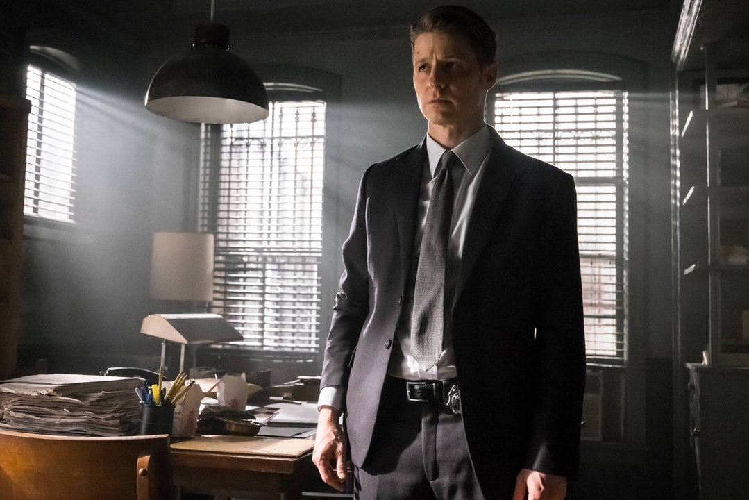 Watch Gotham - season 3 - Episode 20 (Online Streaming)