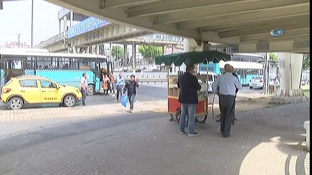 Sefaköy Metrobüs Durağında Bomba Paniği