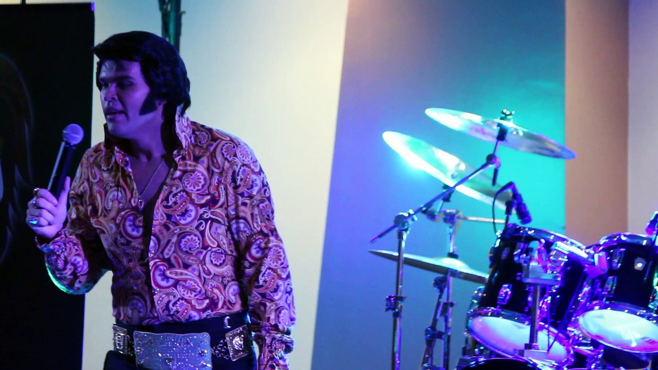 Michael Cullipher sings 'Long Tall Sally Medley' May 2017