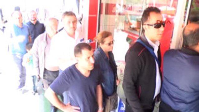 Et ve Balık Kurumu Mağazaları Önünde Ucuz Et Yoğunluğu