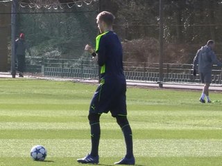 Mertesacker went through 'difficult' period during injury