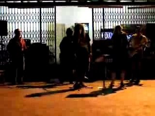 GreenPeas live "Seven Nation Army"