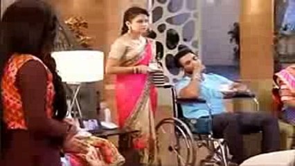 Sath Nibhana Sathiya    Today Latest Update   गोपी ने दाई माँ को रंगे हाथ पकड़ा    On StarPlus