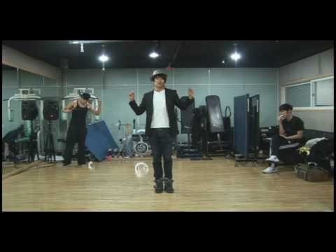 [EVENT]2PM Don't Stop Can't Stop Launching Flash Mob Event!