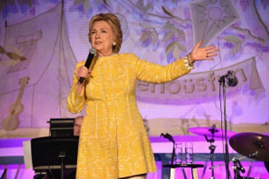 Hillary Clinton gave commencement speech at Wellesley College