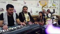 طفل يمني يغني في عرس الحسين والحسن مثنى