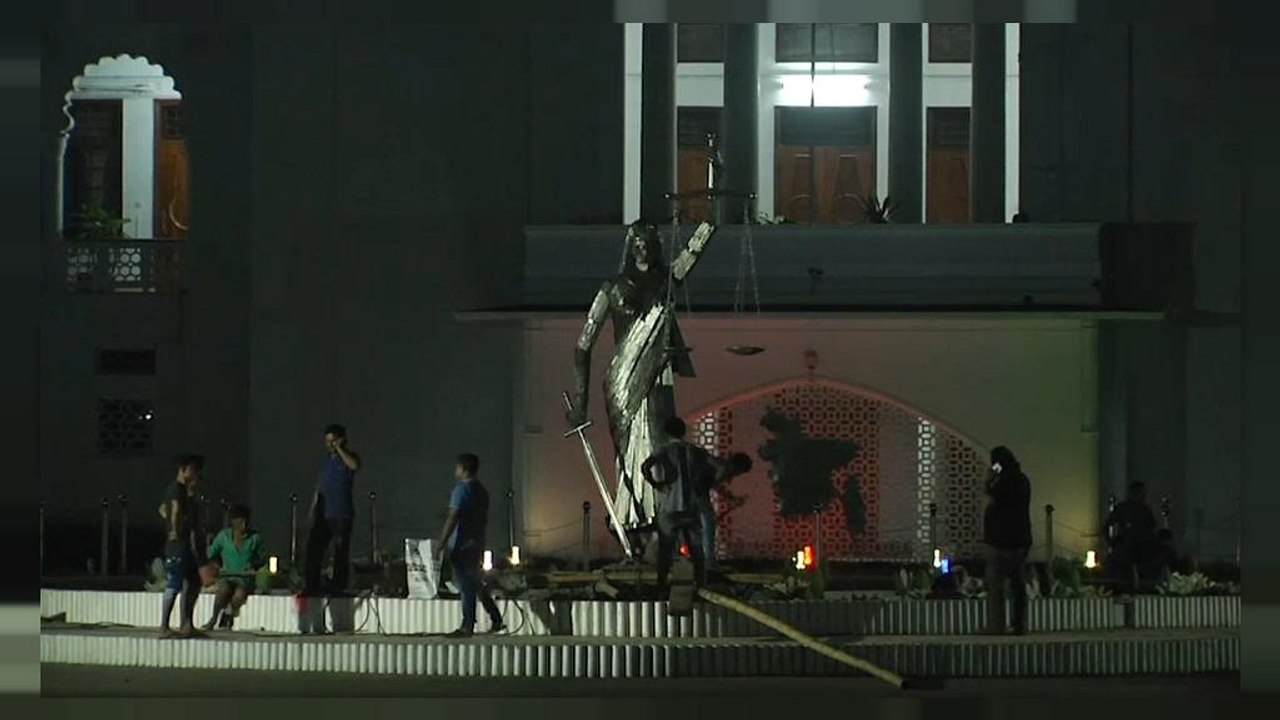 Islamisten-Proteste in Bangladesch: Justitia muss umziehen