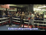 Deontay Wilder CRACKS the MITTS!!! ADDS MOVEMENT TO POWER