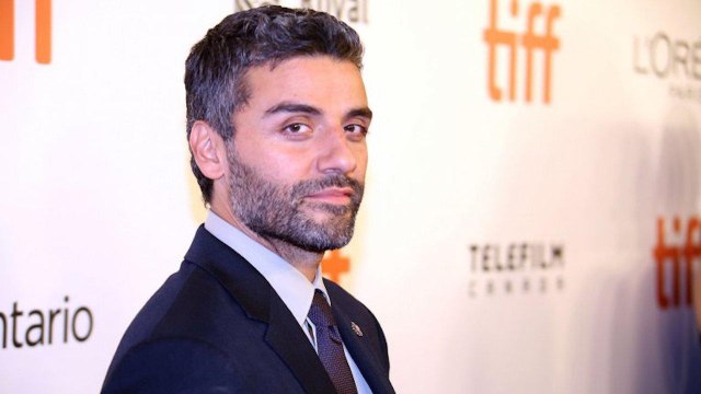 Oscar Isaac Confesses Carrie Fisher Slapped Him 27 Times | THR News