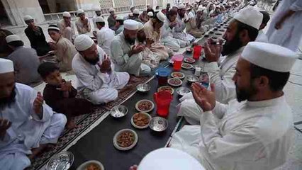 Pakistán celebra el primer día del Ramadán
