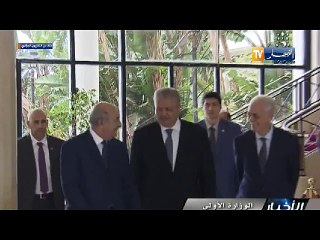 سياسة: 45 يوما أمام تبون لعرض مخطط عمل الحكومة على البرلمان