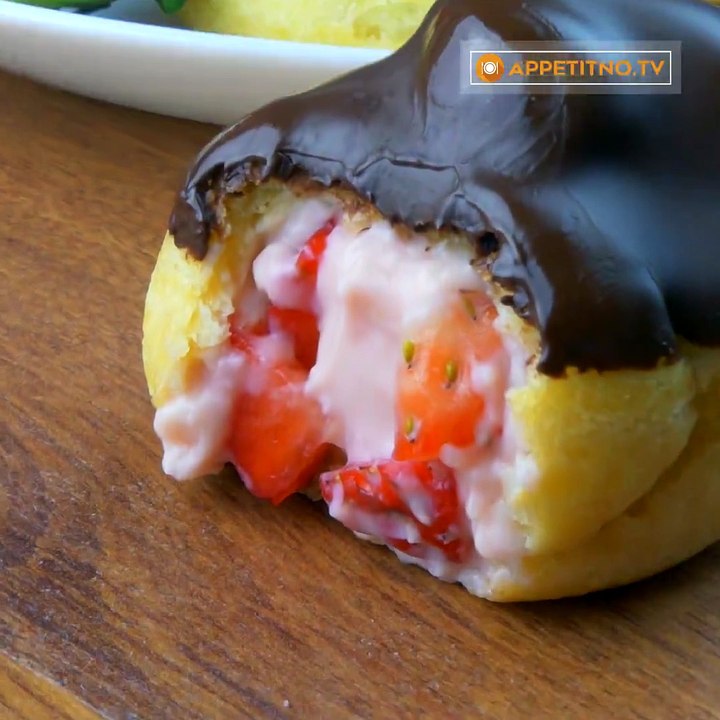 Мини эклеры! Клубничные эклеры с шоколадом/Mini eclairs! Strawberry eclairs with chocolate