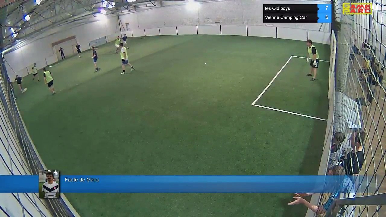 Faute de Manu - les Old boys Vs Vienne Camping Car - 23/05/17 21:00 - Ligue 4 - Poitiers Game Parc