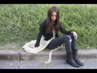 Austin Dailies: Lockets & Historical Pieces - Rachel Hunt