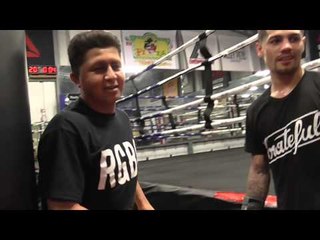 future champ jonathan navarro working mitts with robert garcia EsNews Boxing