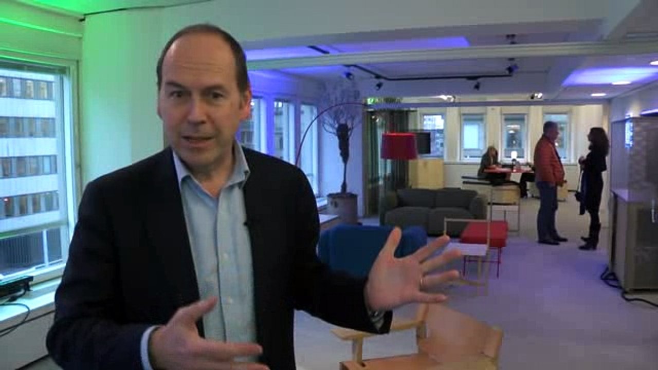 Sweden ki company ne apne mulazmeen ke hathon mein microchip lagadi