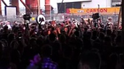 SDC playing a trance classic in Belfast - Boiler Room Moments