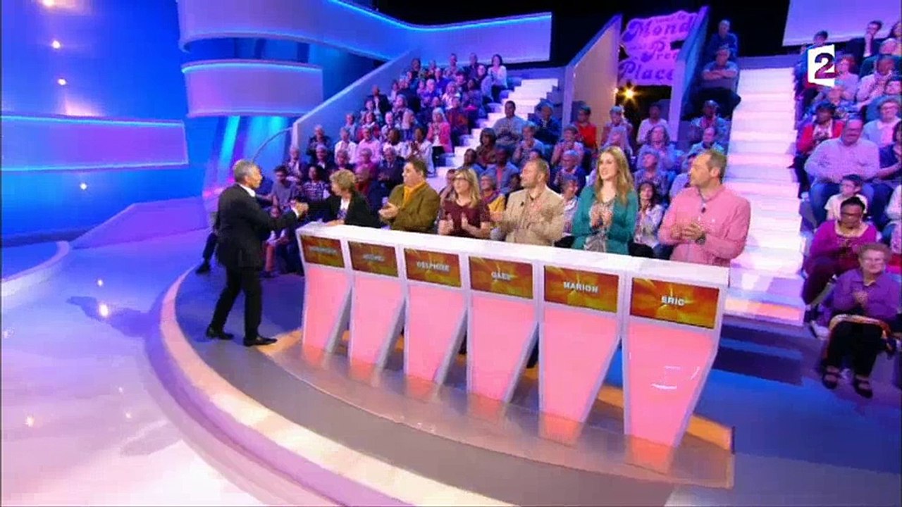 Nagui drague une candidate de "Tout le monde veut prendre sa place" - Regardez