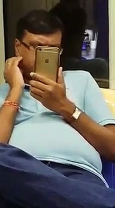 Ce pervers se fait griller en train de filmer dans le métro... FLAG