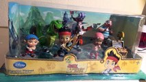 Unboxing Disney figurine playset Jake in the Neveasdr Land Pirates Treasure C