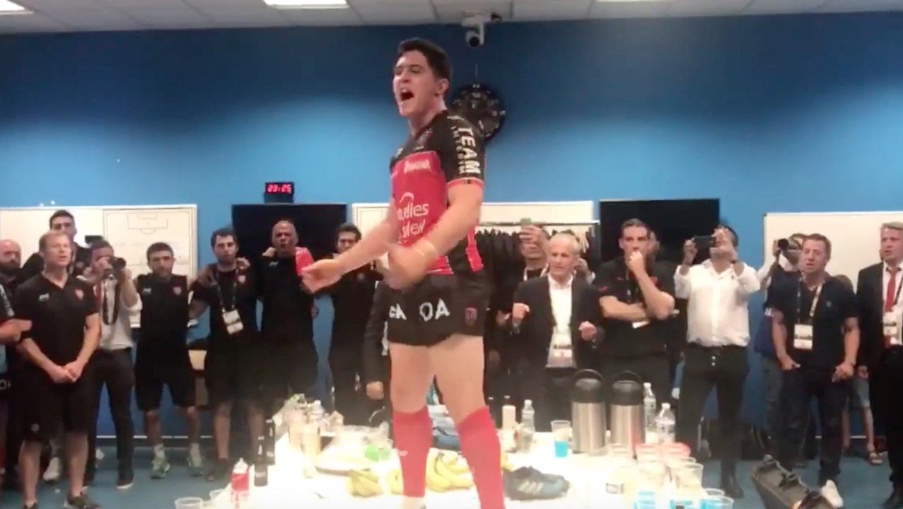 Pilou Pilou dans les vestiaires de Marseille par Anthony Belleau