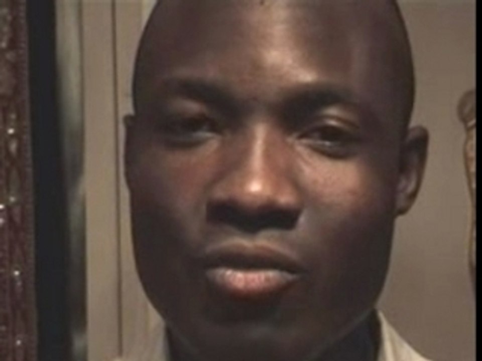 MUSULMAN, IL ENTEND PARLER DE JESUS - Allan Rich vdos