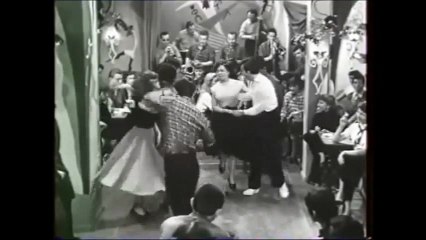 ANNEES 50 - DANSEURS  CAVE DE ST GERMAIN DES PRES AVEC JEAN RICHARD & UNE  JEUNE FILLE QUI DEVIENDRA CELEBRE