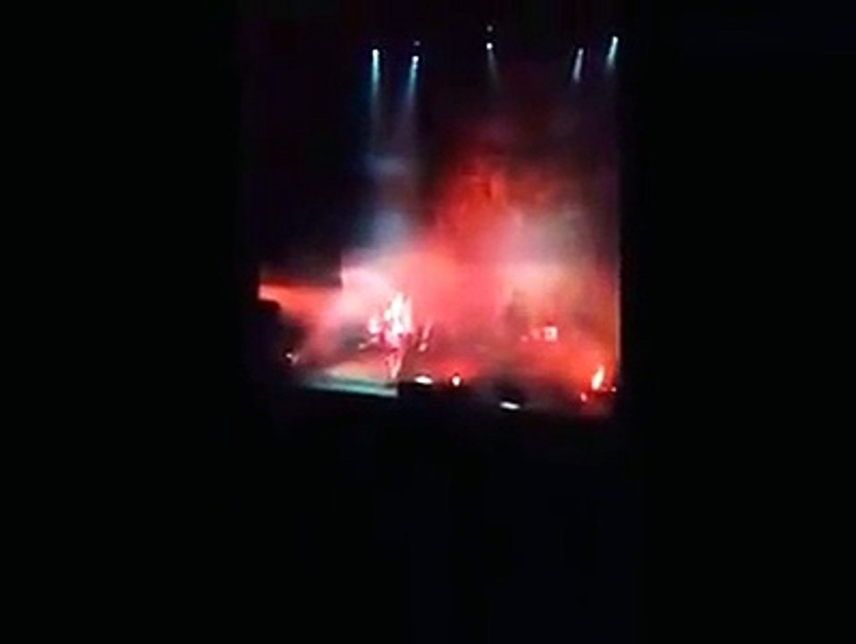 Jann Halexander 'Aucune Importance' Café de la Danse, Paris, 21012017 (videofan)