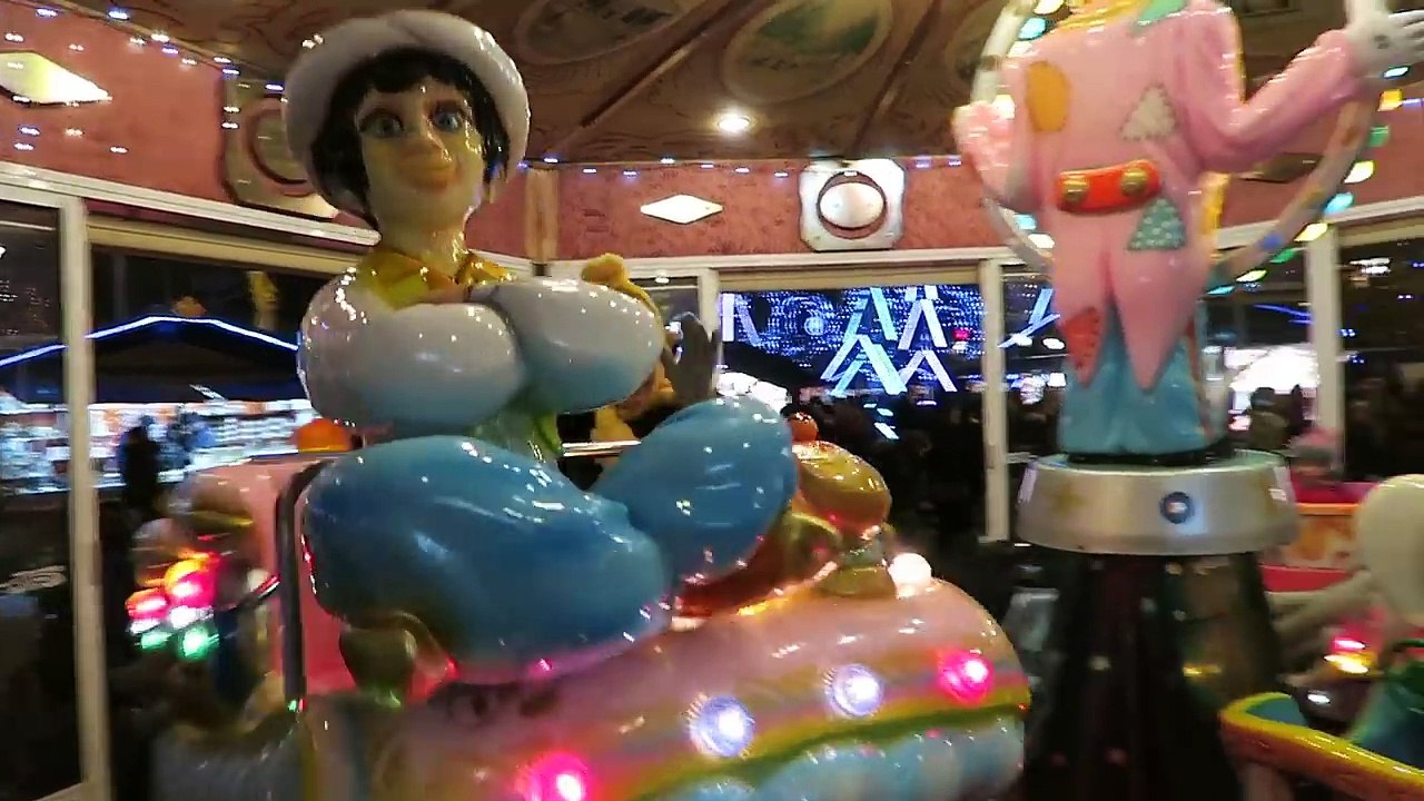 VLOG - Suite et Fin, Rencontre avec le PÈRE NOËL & Manèges de Noël