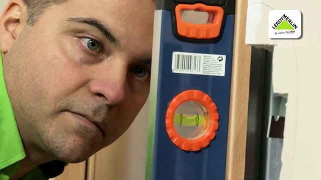 Como instalar una puerta acorazada (Leroy Merlin)