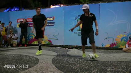 World Cup Edition _ Dude Perfect-P-EzMyJKALA(000258.936-000347.790)