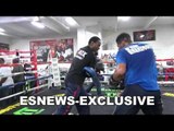 Boxing Trainer Calvin Ford Working Mitts At Mayweather Boxing Club EsNews Boxing