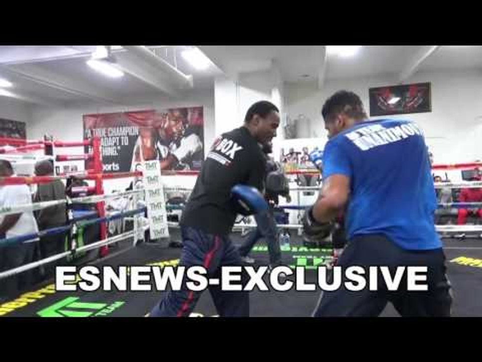 Boxing Trainer Calvin Ford Working Mitts At Mayweather Boxing Club EsNews Boxing