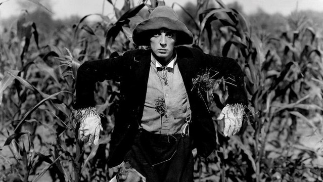 Buster Keaton & Edward F. Cline: The Scarescrow (1920)