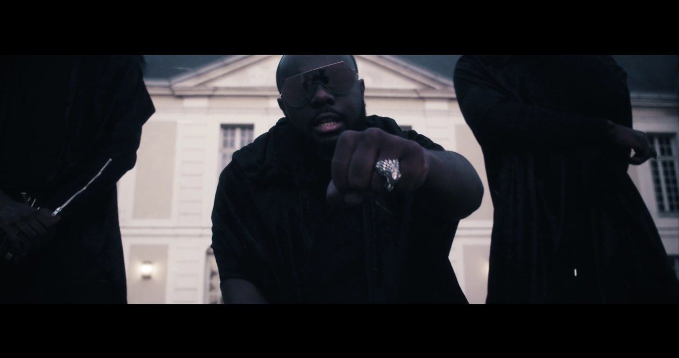MAITRE GIMS " Ana Fi Dar " (Video 2017).