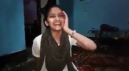 Funny Indian Girl Sing A Song With Amazing Voice On Boys MUST WATCH